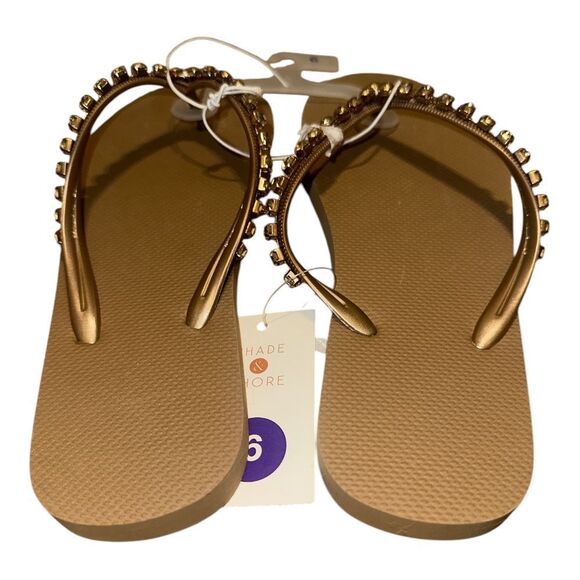 Shade & Shore Copper Flip Flop Sandals, Size 6 - Picture 4 of 5